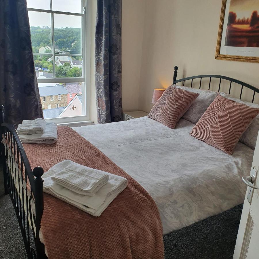 Pendyffryn Manor Bed & Breakfast Little Haven Extérieur photo