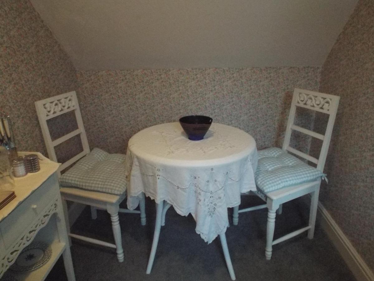 Pendyffryn Manor Bed & Breakfast Little Haven Extérieur photo