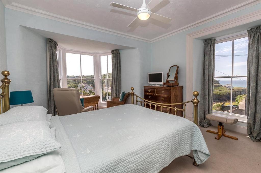 Pendyffryn Manor Bed & Breakfast Little Haven Extérieur photo