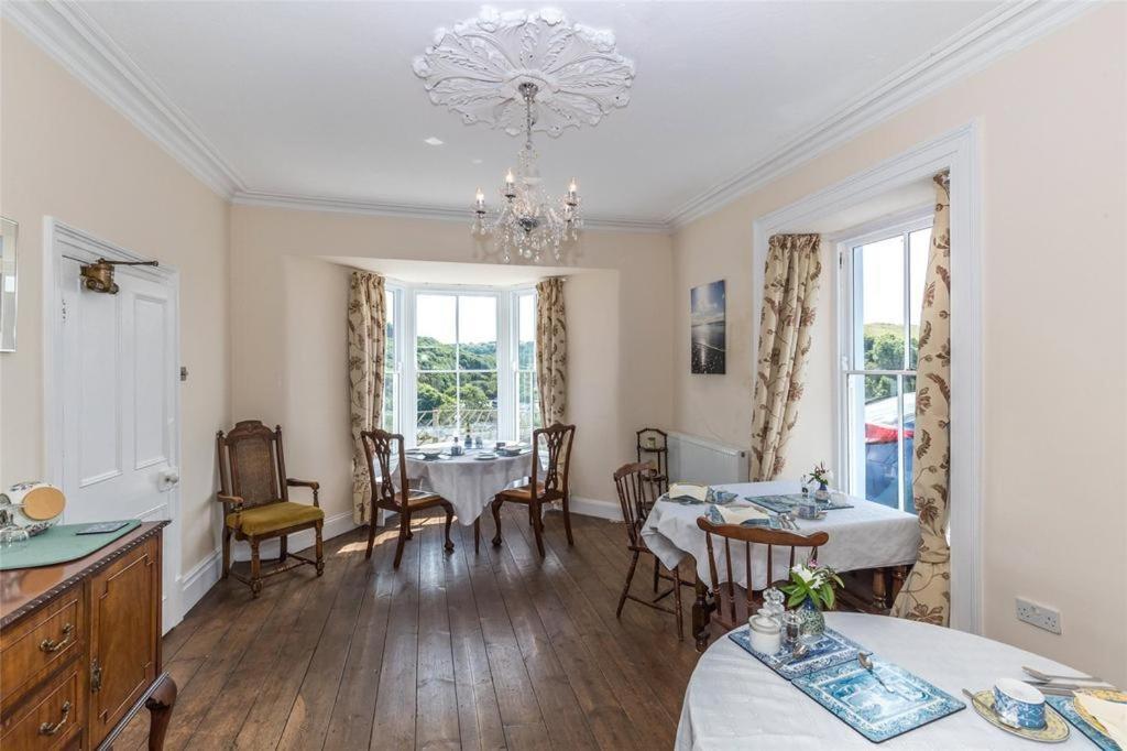 Pendyffryn Manor Bed & Breakfast Little Haven Extérieur photo